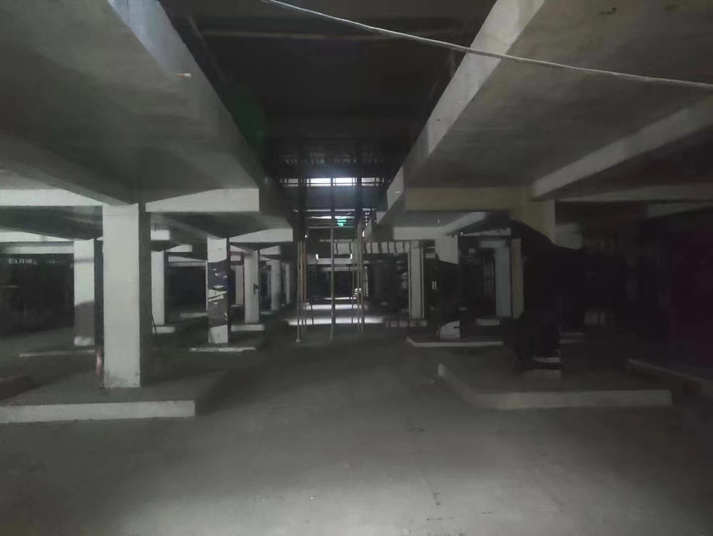 秦皇岛山东又一个上海博普LOFT车库拔地而起
